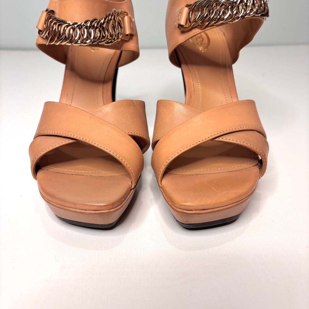 Tod’s Tan, Nude Leather Gold Chain Link Platform Heeled Sandals 39 - Picture 2 of 11